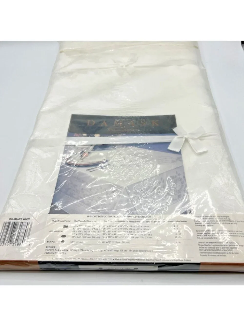 Kemp & Beatley Damask Tablecloth Chrysanthemum White Round 68 Inches